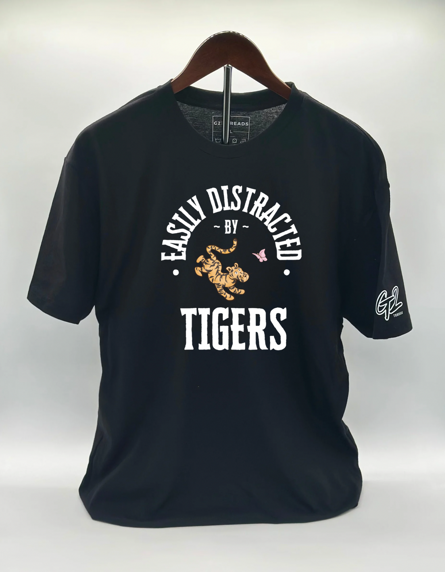 “DISTRACTED TIGER” 100% Cotton T-Shirt